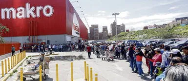 Gobierno modifica horario de atención para farmacias y supermercados Gobierno modifica horario de atención para farmacias y supermercados