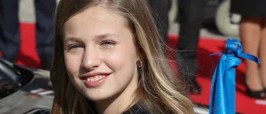 Princesa Leonor triunfa con el outfit que todas las celebs copian: jeans y combat boots Princesa Leonor triunfa con el outfit que todas las celebs copian: jeans y combat boots