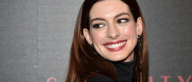 Anne Hathaway revive a Mia Thermopolis en el #PillowChallenge Anne Hathaway revive a Mia Thermopolis en el #PillowChallenge