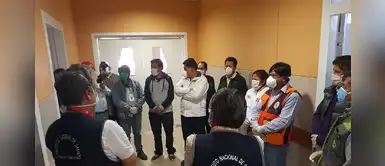 Médicos son desalojados de sus cuartos por temor a que propaguen COVID-19 en Puno Médicos son desalojados de sus cuartos por temor a que propaguen COVID-19 en Puno