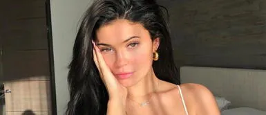 Kylie Jenner trae de vuelta las mechas chunky para renovar su look en cuarentena Kylie Jenner trae de vuelta las mechas chunky para renovar su look en cuarentena