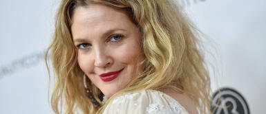 Drew Barrymore y su último truco de belleza: gafas protectoras contra la luz azul Drew Barrymore y su último truco de belleza: gafas protectoras contra la luz azul