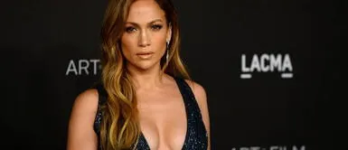 ¡Cómoda y divertida! Jennifer Lopez se luce con un vestido de ensueño en Instagram ¡Cómoda y divertida! Jennifer Lopez se luce con un vestido de ensueño en Instagram