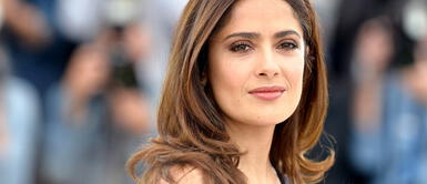Salma Hayek luce sus canas al natural y manda mensaje de empoderamiento Salma Hayek luce sus canas al natural y manda mensaje de empoderamiento