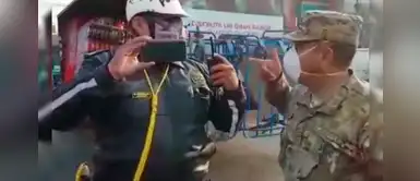 Fuerte discusión entre policía y grupo de militares por control de calles en Puente Nuevo | VÍDEO Fuerte discusión entre policía y grupo de militares por control de calles en Puente Nuevo | VÍDEO