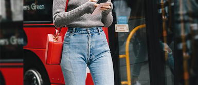 Manual de estilo: Cómo llevar tus ‘mom jeans’ en otoño Manual de estilo: Cómo llevar tus ‘mom jeans’ en otoño