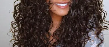 Hair Plopping: Este es el paso a paso para cuidar el cabello ondulado en casa Hair Plopping: Este es el paso a paso para cuidar el cabello ondulado en casa