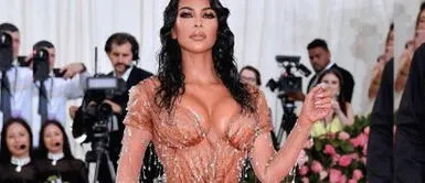 Kim Kardashian reveló su secreto mejor guardado: ¿Cómo ponerse vestidos apretados? Kim Kardashian reveló su secreto mejor guardado: ¿Cómo ponerse vestidos apretados?
