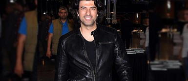 Kerim en Fatmagul cambió de look y nos hace suspirar con su transformación Kerim en Fatmagul cambió de look y nos hace suspirar con su transformación