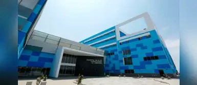 Paciente con COVID-19 pierde la vida al lanzarse del piso 7 de un hospital de Essalud Paciente con COVID-19 pierde la vida al lanzarse del piso 7 de un hospital de Essalud