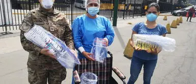 Jóvenes peruanos piden ayuda para seguir elaborando mascarillas faciales para médicos Jóvenes peruanos piden ayuda para seguir elaborando mascarillas faciales para médicos