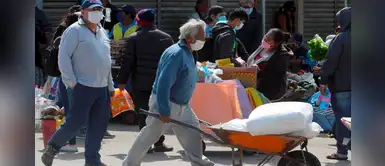 Carretilleros se esfuerzan por sobrevivir a la cuarentena: "Mis hijos no tienen que comer" Carretilleros se esfuerzan por sobrevivir a la cuarentena: "Mis hijos no tienen que comer"