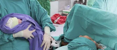 Coronavirus: Mujer que superó el COVID-19 da a luz a su bebé por parto natural Coronavirus: Mujer que superó el COVID-19 da a luz a su bebé por parto natural