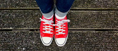 Zapatillas cómodas y versátiles para combinar con todo look Zapatillas cómodas y versátiles para combinar con todo look