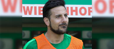Claudio Pizarro volvió a los entrenamientos tras cumplir cuarentena en Alemania Claudio Pizarro volvió a los entrenamientos tras cumplir cuarentena en Alemania