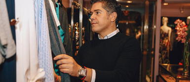 "Tengo miedo de que la gente no compre", el temor del diseñador español Jorge Vázquez "Tengo miedo de que la gente no compre", el temor del diseñador español Jorge Vázquez