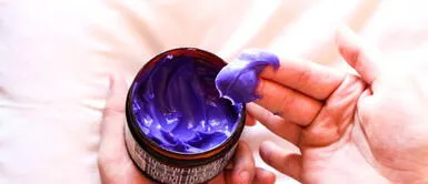 Violeta egenciana y acondicionador: La fórmula que matizará tu tinte amarillento Violeta egenciana y acondicionador: La fórmula que matizará tu tinte amarillento