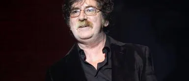 Charly García no tiene COVID-19 pero debe seguir internado, según comunicado Charly García no tiene COVID-19 pero debe seguir internado, según comunicado