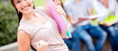 ¿Tus padres son docentes? Ofrecen 400 becas de educación superior para hijos de profesores ¿Tus padres son docentes? Ofrecen 400 becas de educación superior para hijos de profesores