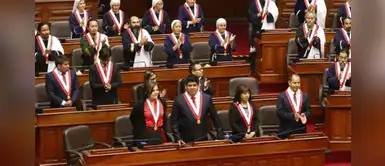 Congreso aumentó su número de asesores y gasta más de S/ 330 mil en sus sueldos Congreso aumentó su número de asesores y gasta más de S/ 330 mil en sus sueldos