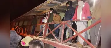 Huancavelica: secuestran a 8 ingenieros que arreglaban antenas por temor que trasmitan COVID-19 Huancavelica: secuestran a 8 ingenieros que arreglaban antenas por temor que trasmitan COVID-19