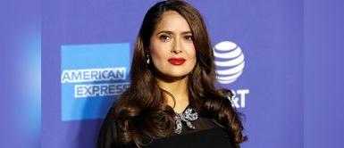 Salma Hayek exhibe el antes y después de su cabello tras teñir sus canas Salma Hayek exhibe el antes y después de su cabello tras teñir sus canas