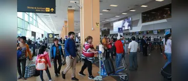 Vuelos nacionales se reanudarían en la primera quincena de julio Vuelos nacionales se reanudarían en la primera quincena de julio