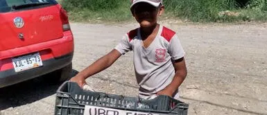 Niño hace mandados a sus vecinos durante pandemia y logra comprarse tablet para hacer sus tareas Niño hace mandados a sus vecinos durante pandemia y logra comprarse tablet para hacer sus tareas