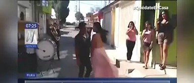 Piura: Celebran quinceañero en plena calle con banda de músicos y sin mascarillas Piura: Celebran quinceañero en plena calle con banda de músicos y sin mascarillas