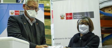 Alemania donó a Perú 100 mil kits de pruebas moleculares para COVID-19 Alemania donó a Perú 100 mil kits de pruebas moleculares para COVID-19