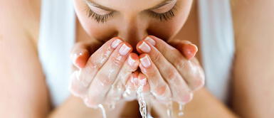 4 pasos que debemos aplicar sí o sí para limpiar bien la piel según los dermatólogos 4 pasos que debemos aplicar sí o sí para limpiar bien la piel según los dermatólogos