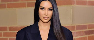 Kim Kardashian sigue los pasos de Kylie y vende parte de su firma de cosméticos Kim Kardashian sigue los pasos de Kylie y vende parte de su firma de cosméticos