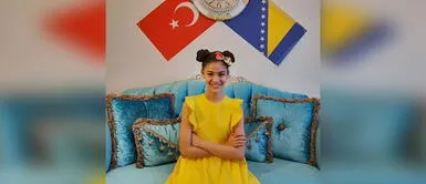 Isabella Damla revive su encantador look de 'Elif' con esta tierna foto de niña Isabella Damla revive su encantador look de 'Elif' con esta tierna foto de niña