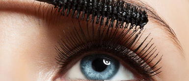 4 nuevos usos que le puedes dar a la varita de tu rímel de pestañas 4 nuevos usos que le puedes dar a la varita de tu rímel de pestañas