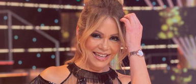 Gisela Valcárcel impresiona con look total red del pasado de lentejuelas y transparencias Gisela Valcárcel impresiona con look total red del pasado de lentejuelas y transparencias