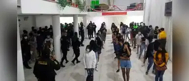 Ayacucho: 100 adolescentes son intervenidos en “fiesta semáforo” y en pleno toque de queda Ayacucho: 100 adolescentes son intervenidos en “fiesta semáforo” y en pleno toque de queda