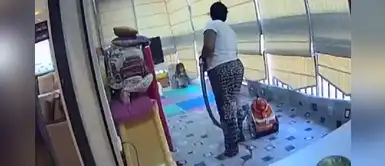 Explosiones en Beirut: mujer conmueve al proteger a niña tras la deflagración | VÍDEO Explosiones en Beirut: mujer conmueve al proteger a niña tras la deflagración | VÍDEO