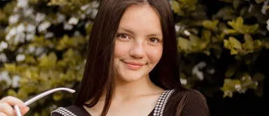 Francisca Aronsson y Mina El Hammani de Élite bailan juntas en TikTok Francisca Aronsson y Mina El Hammani de Élite bailan juntas en TikTok