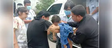 Mujer héroe salta a pozo de 30 metros de profundidad para salvar la vida de su hijo | FOTOS Mujer héroe salta a pozo de 30 metros de profundidad para salvar la vida de su hijo | FOTOS