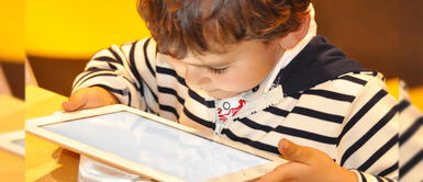 Día del Niño: consejos cuando se regala objetos tecnológicos a los hijos Día del Niño: consejos cuando se regala objetos tecnológicos a los hijos