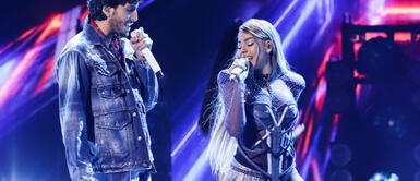 Danna Paola y Sebastian Yatra deslumbraron cantando por primera vez en los Premios Juventud Danna Paola y Sebastian Yatra deslumbraron cantando por primera vez en los Premios Juventud