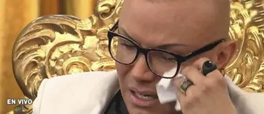 Carlos Cacho pierde dientes al ser atropellado Carlos Cacho pierde dientes al ser atropellado