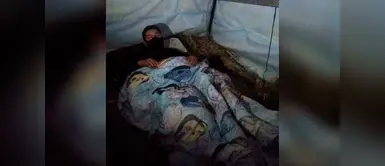 Policía con COVID-19 decide acampar afuera de su casa para no contagiar a su familia Policía con COVID-19 decide acampar afuera de su casa para no contagiar a su familia