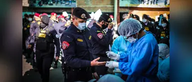 Alrededor de 400 policías y 125 médicos han muerto por la COVID-19 Alrededor de 400 policías y 125 médicos han muerto por la COVID-19