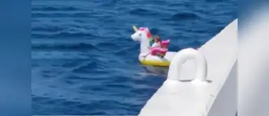 Niña de 4 años sobrevivió en medio del océano gracias a un flotador de unicornio | VÍDEO Niña de 4 años sobrevivió en medio del océano gracias a un flotador de unicornio | VÍDEO