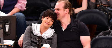 David Harbour de “Stranger Things” y la cantante Lily Allen sorprendieron al casarse en Las Vegas David Harbour de “Stranger Things” y la cantante Lily Allen sorprendieron al casarse en Las Vegas