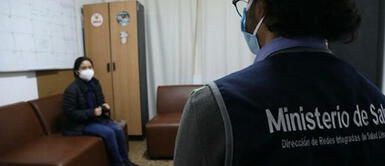 Psiquiatra brinda recomendaciones a familiares que sufren de depresión Psiquiatra brinda recomendaciones a familiares que sufren de depresión