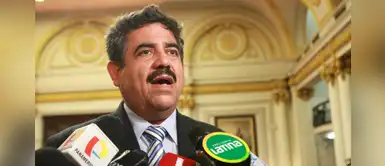 "Si yo llamo a las FF.AA. soy golpista, pero si el mandatario da un pronunciamiento con ellos, se llama sujeción" "Si yo llamo a las FF.AA. soy golpista, pero si el mandatario da un pronunciamiento con ellos, se llama sujeción"