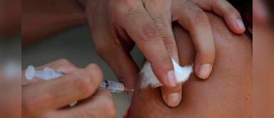 Perú participará en ensayos clínicos de vacuna de AstraZeneca Perú participará en ensayos clínicos de vacuna de AstraZeneca