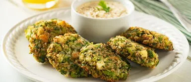 Ricas y nutritivas tortillas de brócoli con queso listas en minutos Ricas y nutritivas tortillas de brócoli con queso listas en minutos